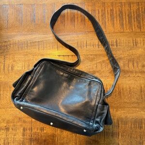 Vintage Perlina NY Y2K Black Leather Purse Designer Shoulder Handbag 2000s